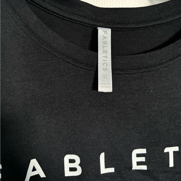 Fabletics Crop Top - Picture 3 of 3